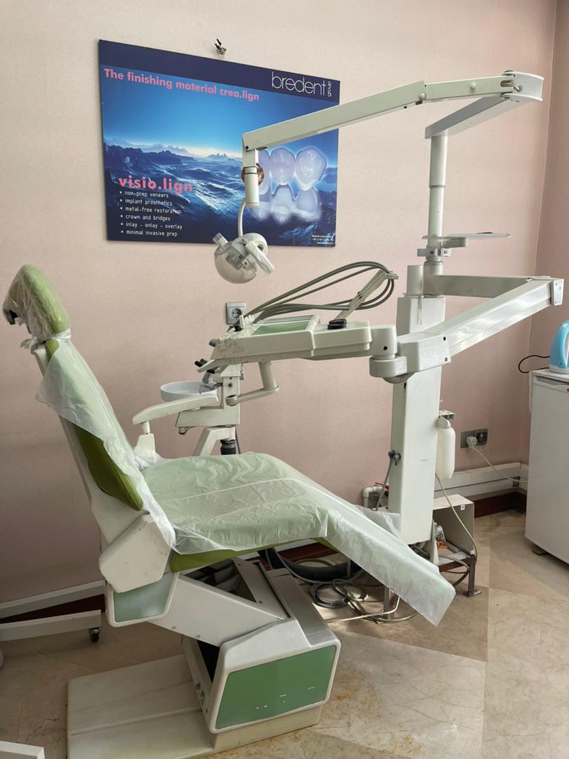 WhatsApp Image 2025-11-29 at 11.24.03 یونیت صندلی فیروزدنتال دست دوم - Image 1